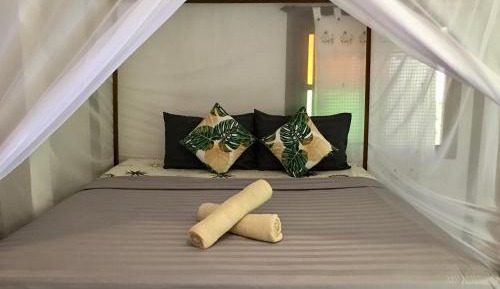 Bamboo Bungalow with Sea View - Fan
