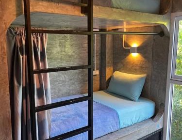 Bunk Bed in Mixed Dormitory Room