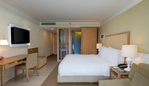 Deluxe King Room