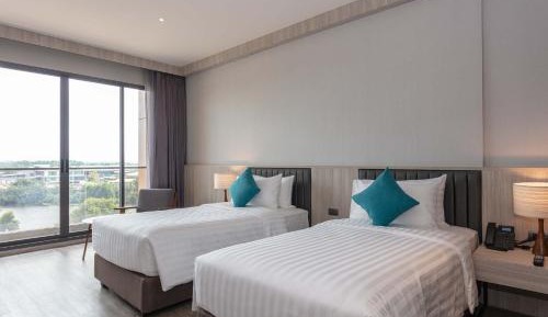 Breeze Deluxe Twin Room