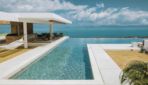 5-Bedroom Hillside Sea View Villa 