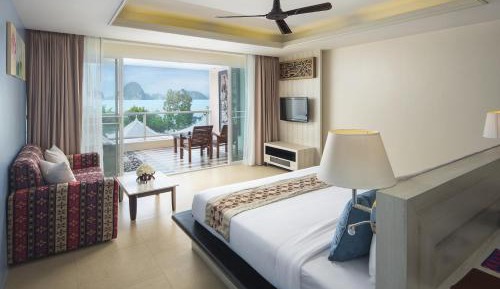 Deluxe Jacuzzi Sea View