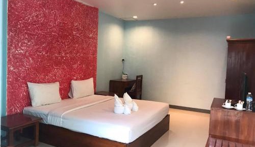 Deluxe King Room