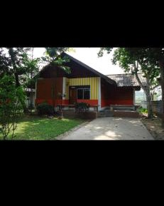 Three-Bedroom Townhouse