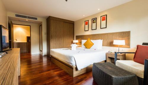 King Suite with One Bunk Bed