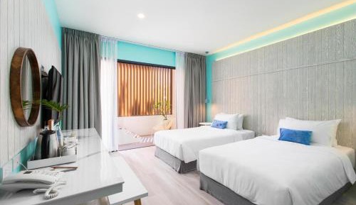 Twin Room with Pool View