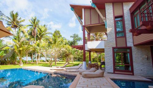 Villa - Beach Front