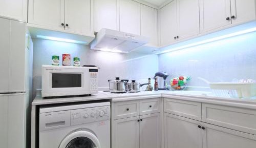 One Bedroom Family Suite (4 People)