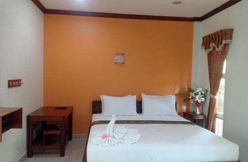 Rong Khe Hotel | Capital O 75415 Nanthachart Riverview Resort