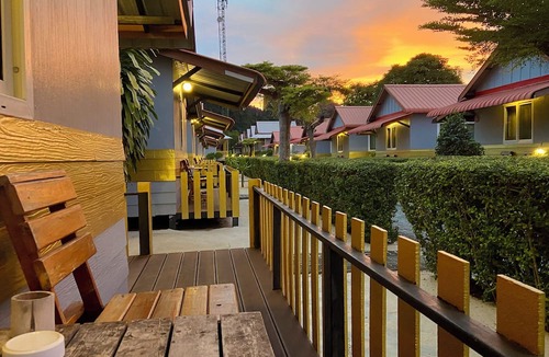 Ko Phi Phi Hotel | Phi Phi Ba Kao Bay Resort