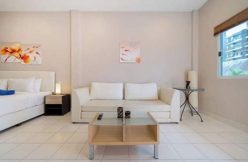 Nanai Road Villa | Jungceylon Villa in Patong by Lofty