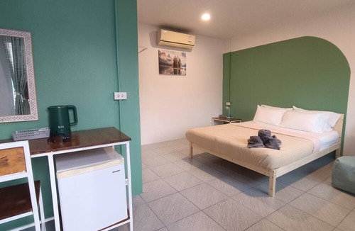 Huai Prik Bed & Breakfast | Lake Camp Resort