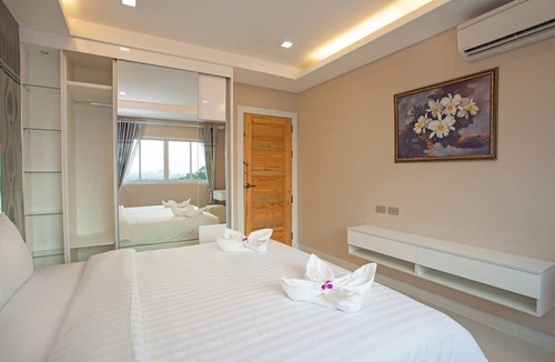 Nong Prue Hotel | Royal Grand Pattaya