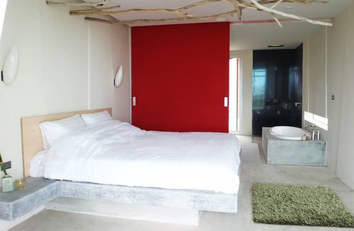 Puk Tian Hotel | Red Z The Ocean