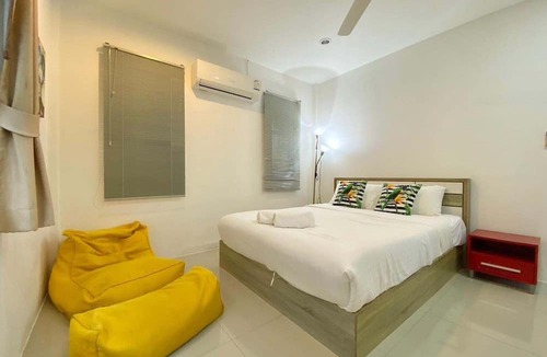Chalong Villa | Star Private Pool Villa 2 Bedrooms