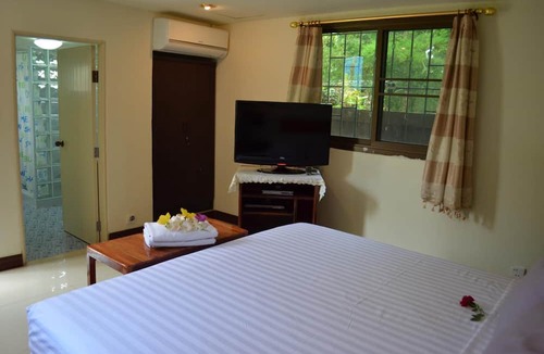 Udon Thani Resort | Bed and Breakfast STC