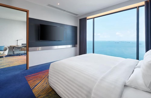 Tha Thaewawong Hotel | Novotel Marina Sriracha