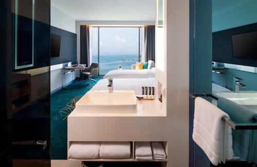 Tha Thaewawong Hotel | Novotel Marina Sriracha