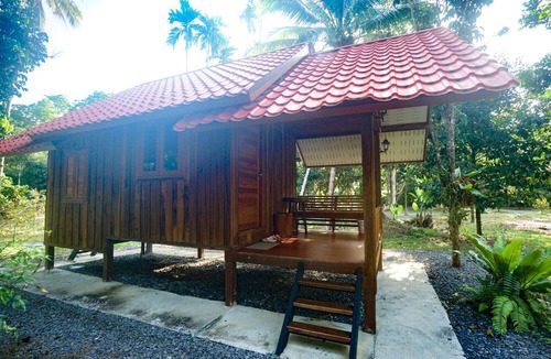 Lan Saka Hotel | Talaungjit Resort & Garden