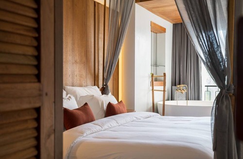 Khuekkhak Hotel | Hotel Gahn Khao Lak