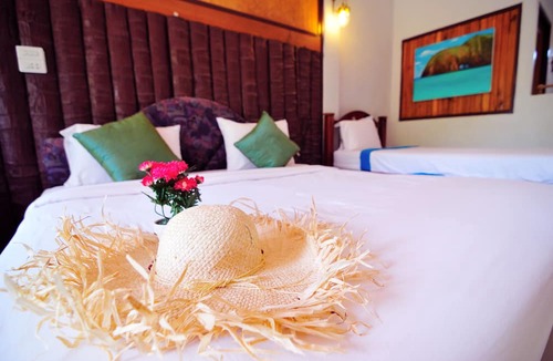 Bang Saphan Noi Hotel | Koh Talu Island Resort