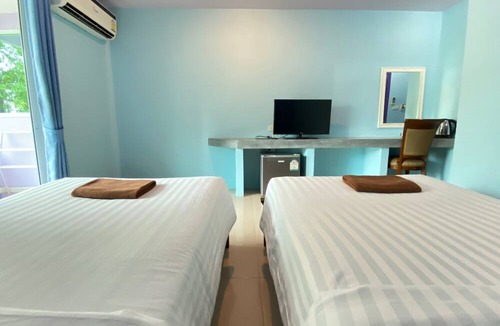 Ko Phi Phi Hotel | Phi Phi Don Chukit Resort