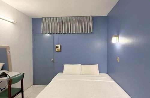 Khlang Hotel | V.House Nakhon