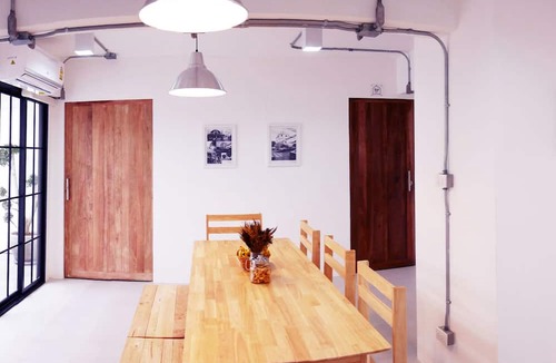 Khlong San Hostel | The Companion - Hostel
