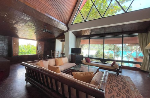 Kata Hotel | Mom Tri's Villa Royale