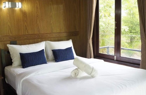Ban Ta Khun Hotel | Baan Suan Hill Resort