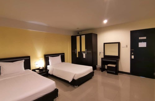 Talat Nuea Hotel | Phupara Place