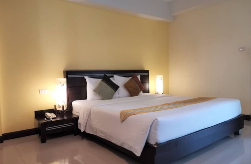 Talat Nuea Hotel | Phupara Place