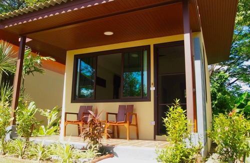 Khao Lak Hotel | At Bangsak Resort