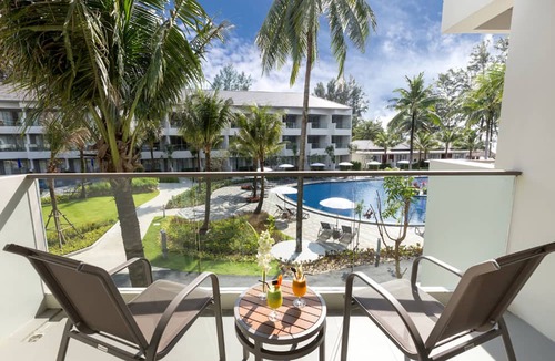 Khuekkhak Hotel | X10 Khaolak