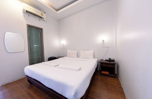 Makham Tia Hotel | Sleep Resort