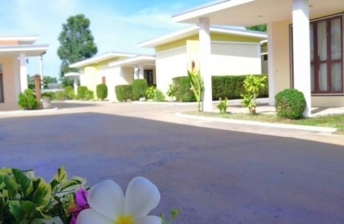 Tha Kham Hotel | Cindia Resort