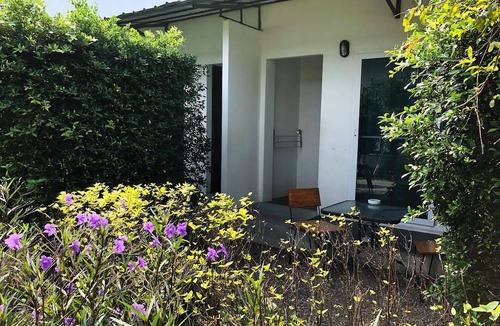 Koh Lan House | Samanta By The Sea - Adults Only