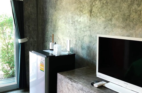 Koh Lan House | Samanta By The Sea - Adults Only