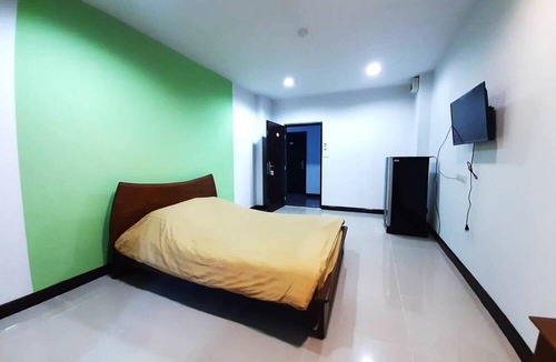 Phan Thong Hotel | Thanarom Place