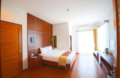 Kamphaeng Phet Hotel | FIG Boutique Hotel