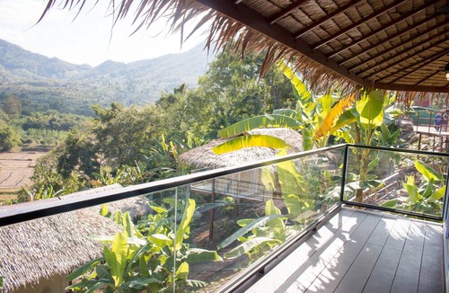 Chiang Khan Hotel | Chiangkhan River Green Hill