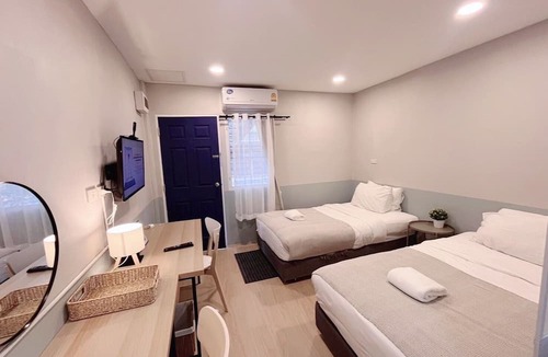 Talat Yai Hotel | Snoozy