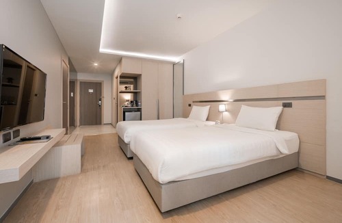 Maha Phruttharam Hotel | Samyan Serene Hotel