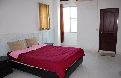 Phan Thong Hotel | Matini Amata