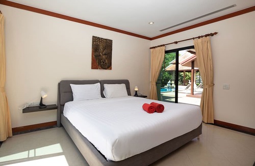 Nai Harn Villa | Boutique 3BR Pool Villa Bianca NaiHarn