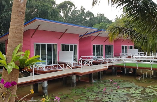 Pak Khlong Hotel | Bua Villa