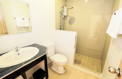 Lat Sawai Hotel | Venice Resort