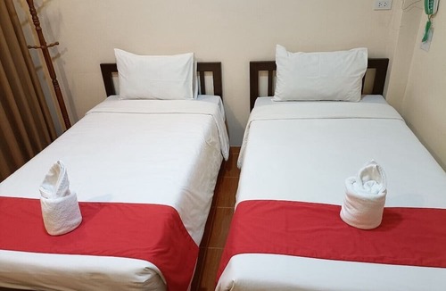 Khlung Hotel | Am Amoonds Hotel