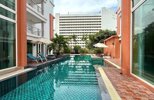 Patong Apartment | 6-36 - 3 Bdr Modern Penthouse with shared Pool