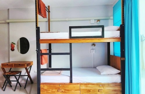 Khuekkhak Hostel | Theppahrak Hostel Khaolak